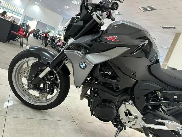 BMW F 900 Preto 24