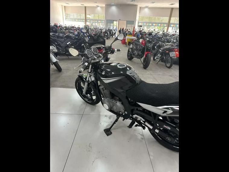 Suzuki GS Preto 14