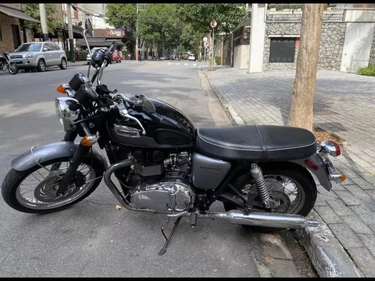 Triumph Bonneville Preto 2