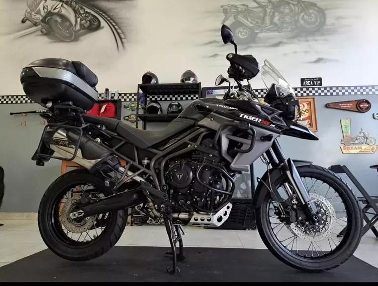 Triumph Tiger 800 Preto 1