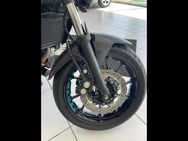 Yamaha MT-07 Preto 3