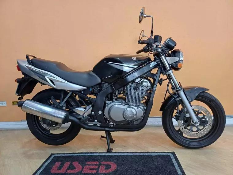 Suzuki GS Preto 5