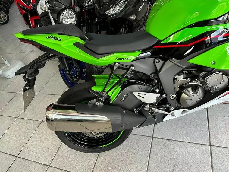 Kawasaki Ninja Verde 6