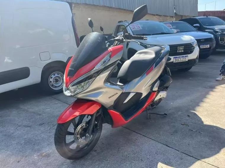 Honda PCX Prata 3