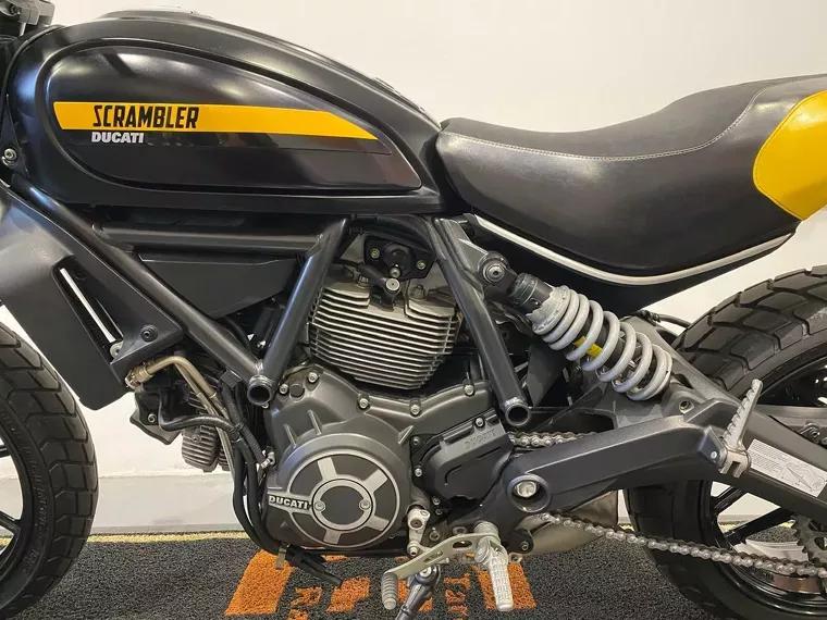 Ducati Scrambler Preto 4