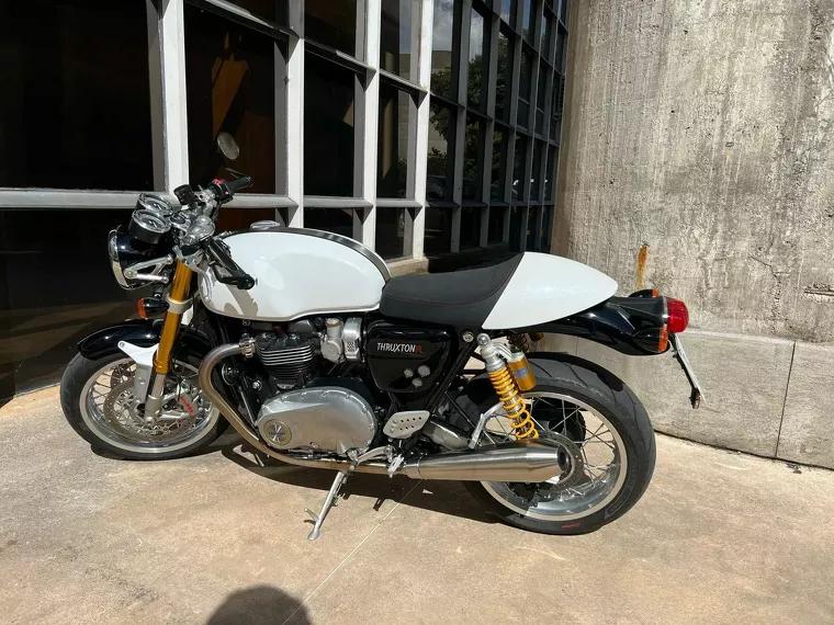 Triumph Thruxton Branco 3