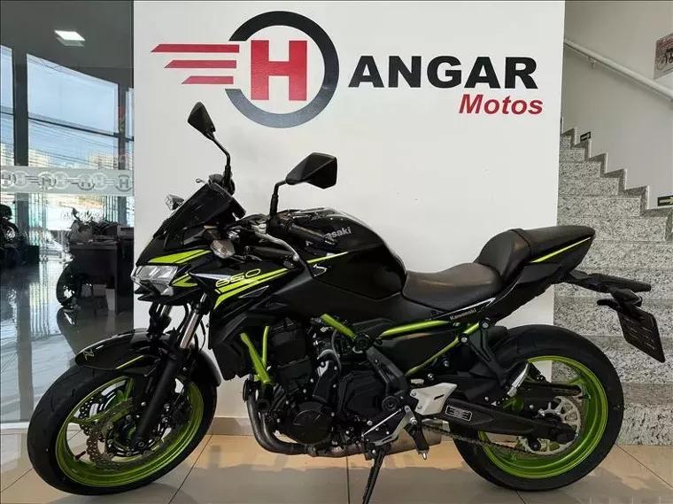 Kawasaki Z 650 Verde 2