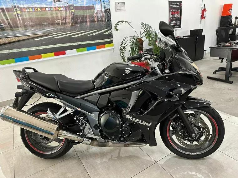 Suzuki GSX Preto 1