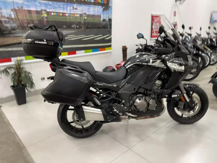 Kawasaki Versys Preto 22