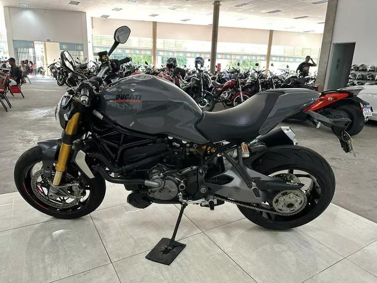 Ducati Monster Cinza 16