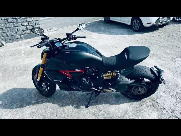 Ducati Diavel Preto 1