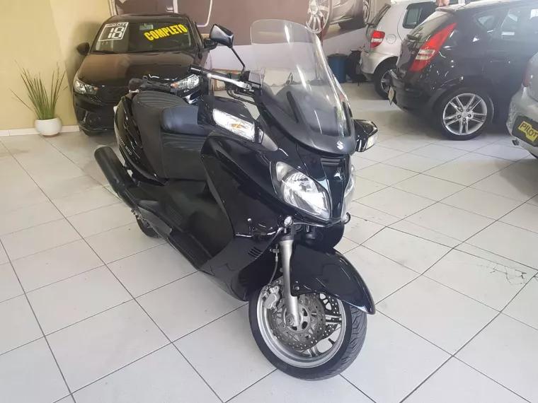 Suzuki Burgman Preto 6