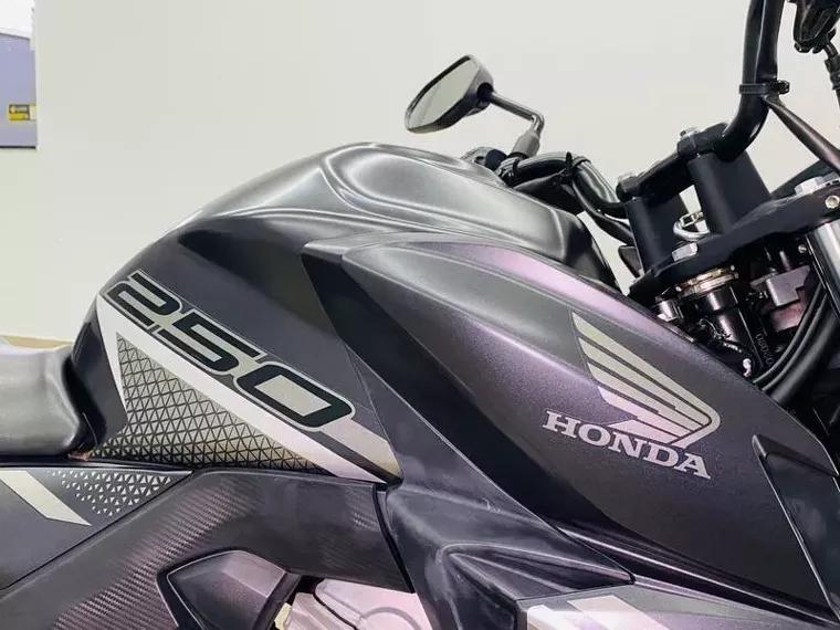 Honda CB Twister Cinza 7