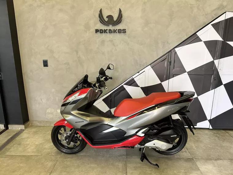 Honda PCX Prata 3