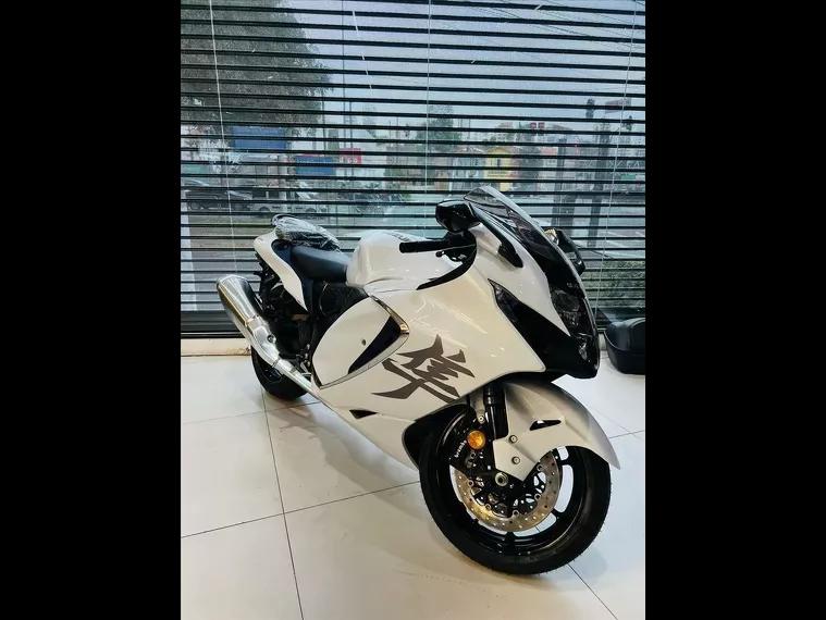 Suzuki GSX Branco 1