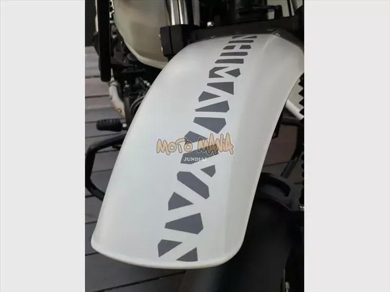 Royal Enfield Himalayan Branco 11