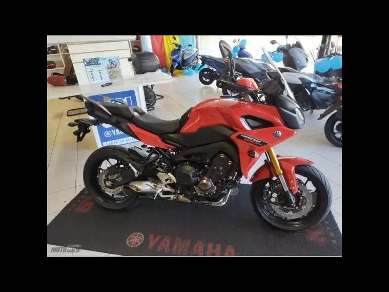 Yamaha MT-09 Vermelho 7