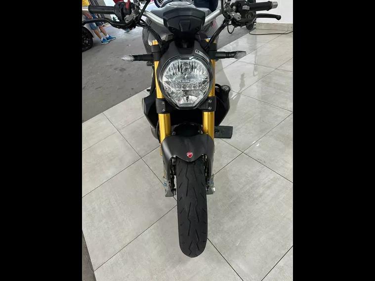 Ducati Monster Cinza 25