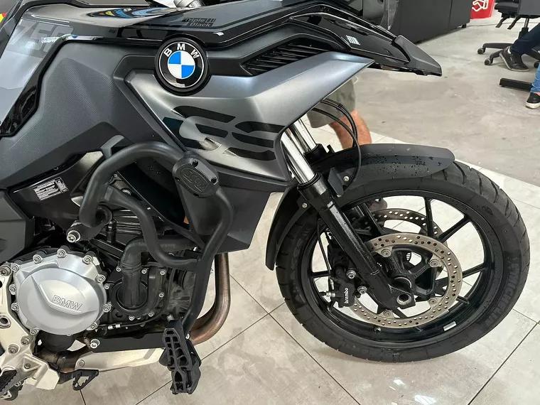 BMW F 750 Preto 25