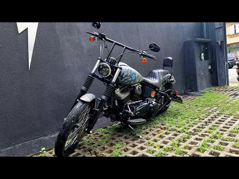 Harley-Davidson Blackline Verde 2