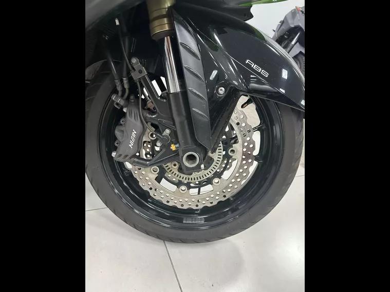 Kawasaki Ninja Preto 11