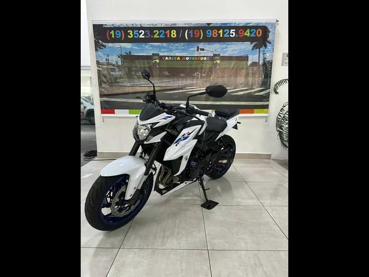 Suzuki GSX-S Branco 31