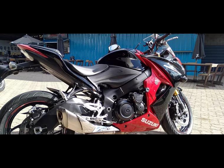 Suzuki GSX-S Preto 3