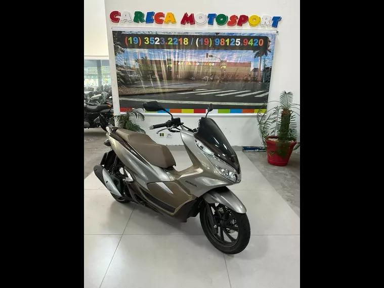 Honda PCX Prata 17