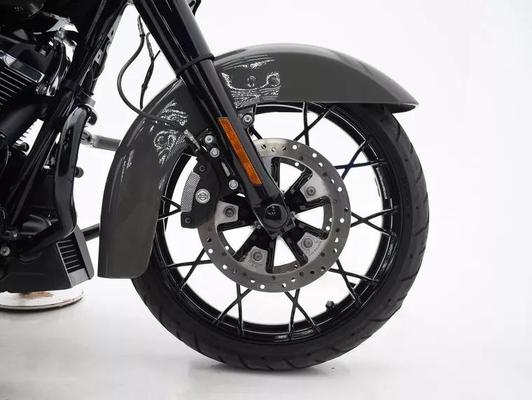 Harley-Davidson Road King Verde 15