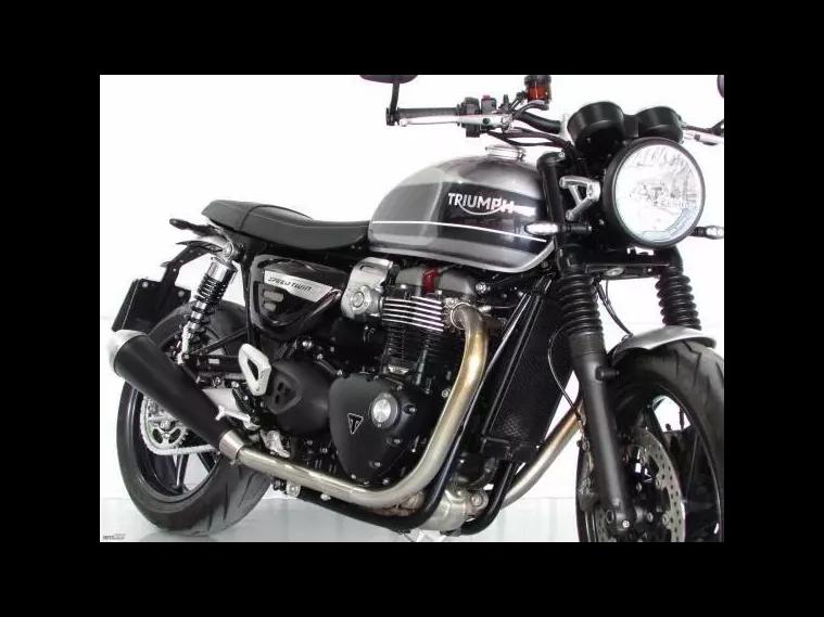 Triumph Speed Twin Prata 2