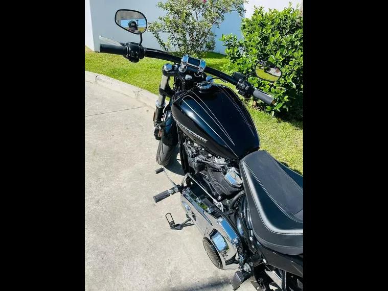 Harley-Davidson Softail Preto 4