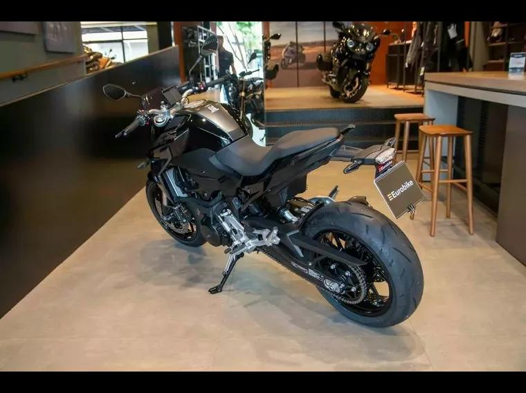 BMW F 900 Preto 6