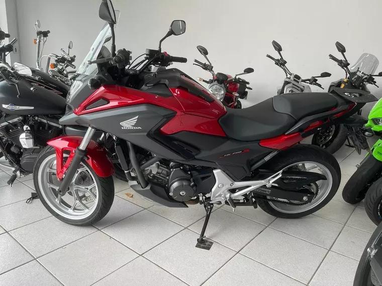 Honda NC Vermelho 14