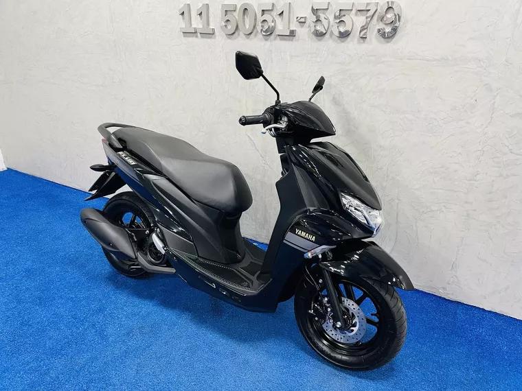 Yamaha Fluo Preto 16