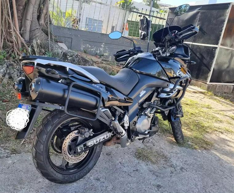 Suzuki V-Strom Preto 3