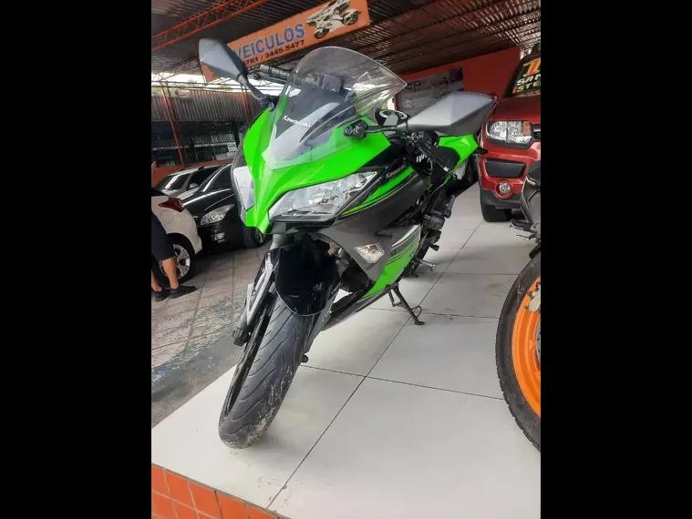 Kawasaki Ninja Verde 3