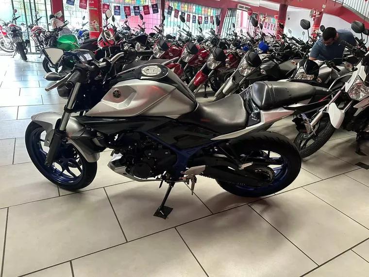 Yamaha MT-03 Cinza 19