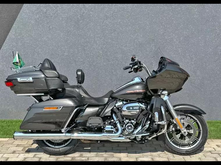 Harley-Davidson Road Glide Cinza 1