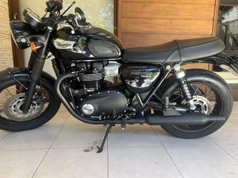 Triumph Bonneville Preto 1