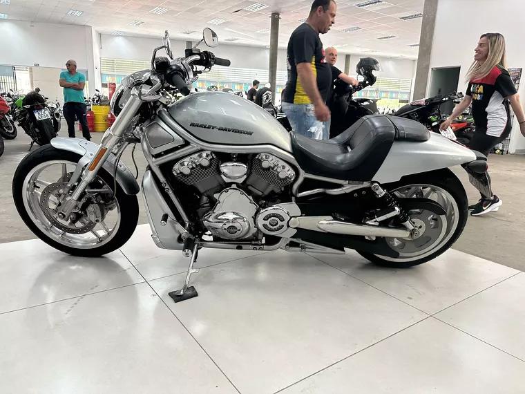 Harley-Davidson V-Rod Prata 3