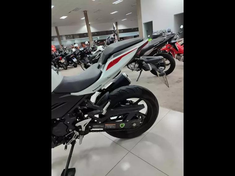 Kawasaki Z Branco 8