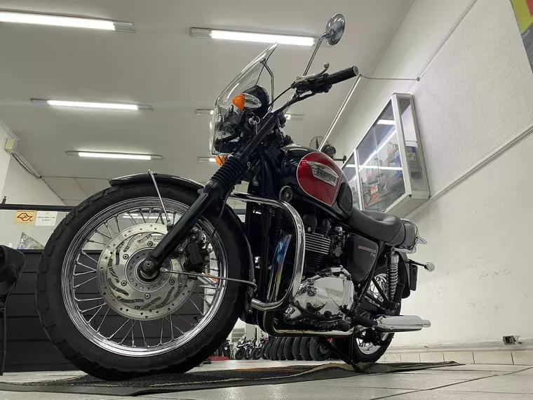 Triumph Bonneville Preto 11