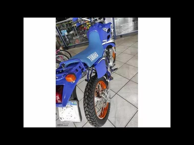 Yamaha DT Azul 10