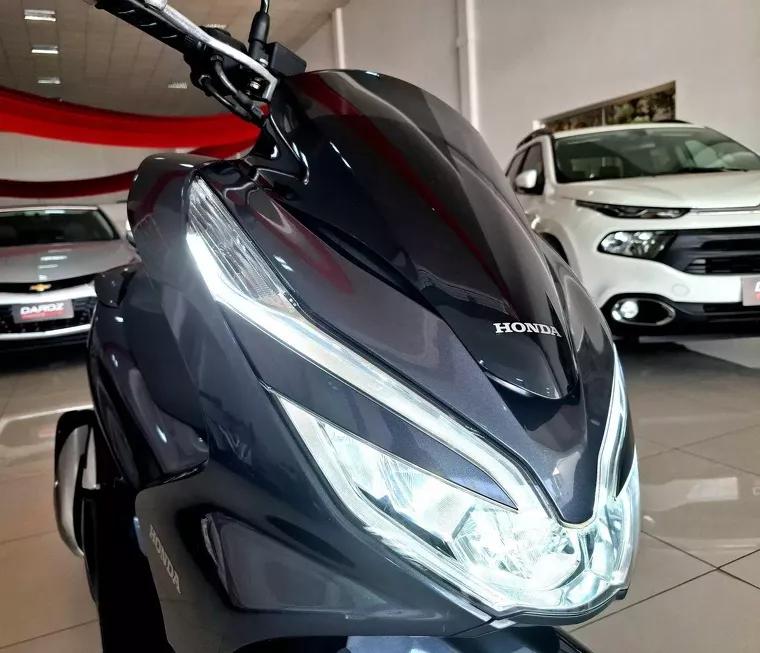 Honda PCX Cinza 10