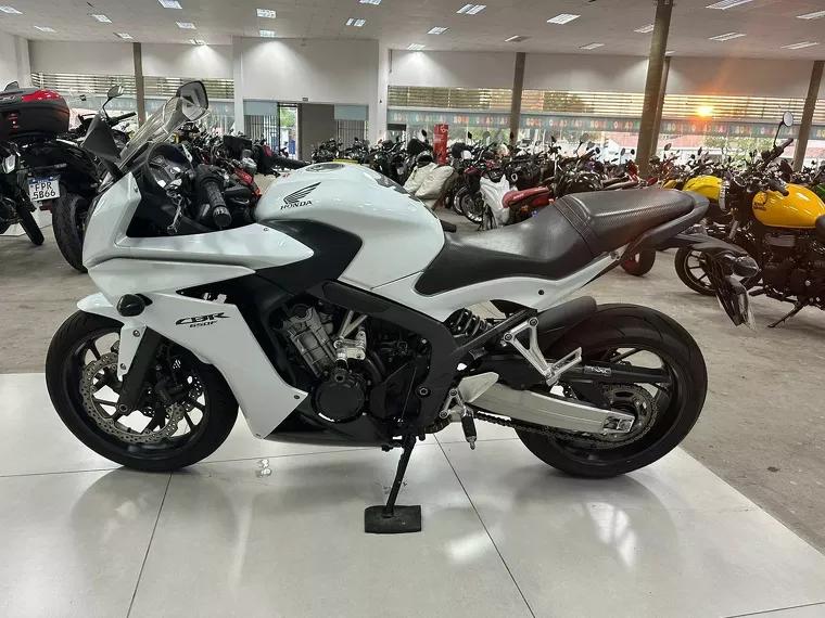 Honda CBR 650 Branco 24