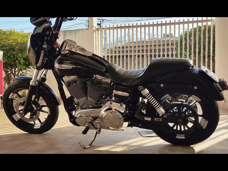 Harley-Davidson Dyna Preto 3