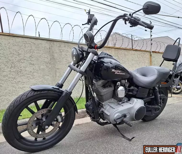 Harley-Davidson Dyna Preto 2
