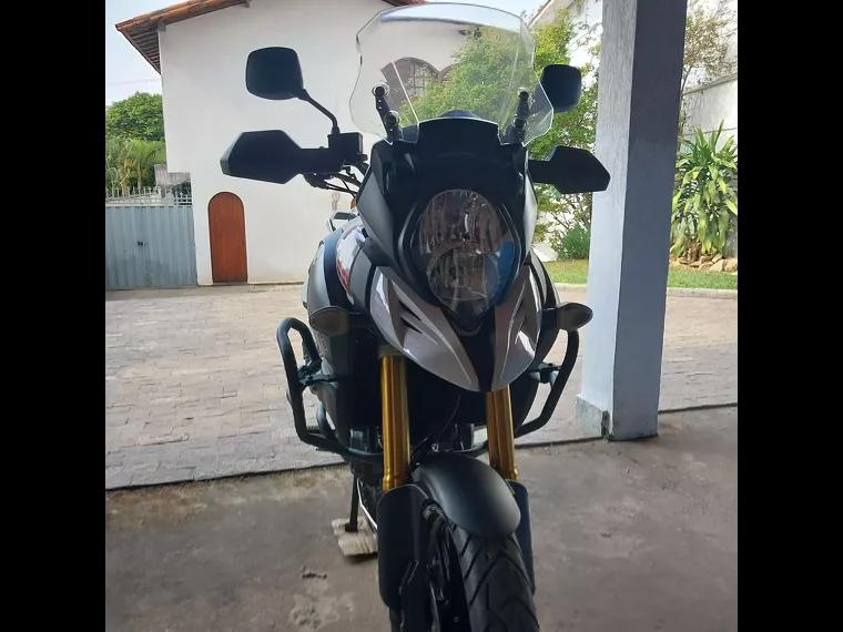 Suzuki V-Strom Branco 1