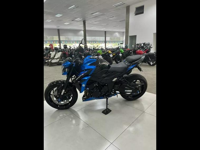 Suzuki GSX-S Azul 14