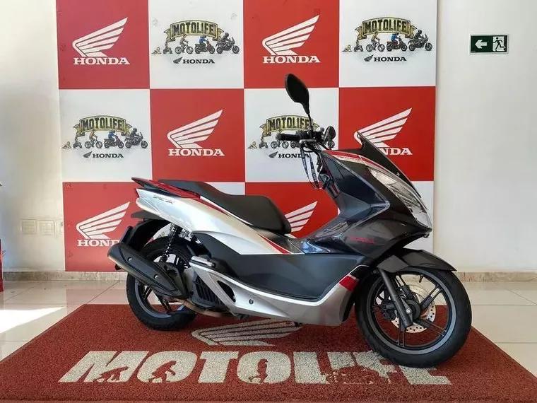 Honda PCX Cinza 4